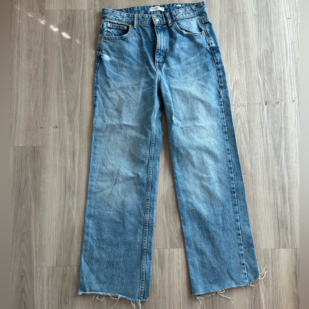 pull and bear straight leg light wash jeans
